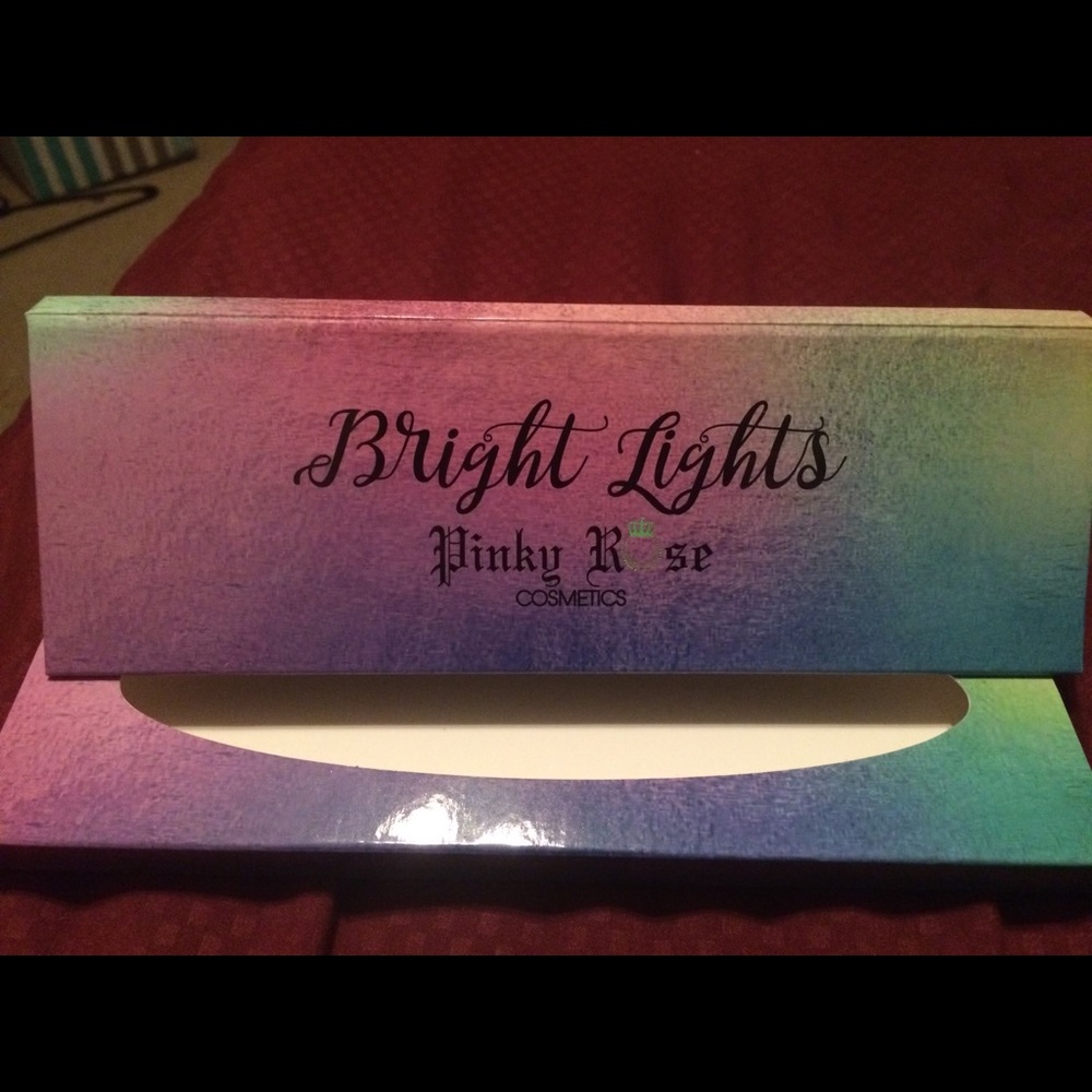 Pinky Rose cosmetics eyeshadow palette